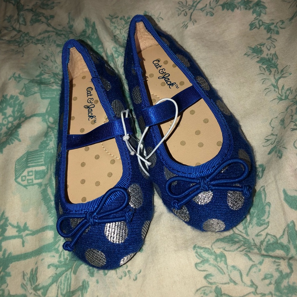 Cat & Jack baby slippers